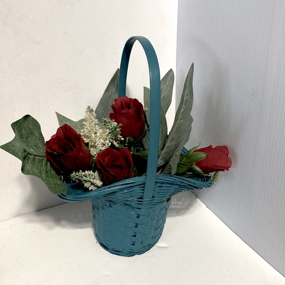 PRINCESS Farmhouse Wicker Woven Basket Flower Plant Pot Centerpiece Teal - Picture 2 of 6